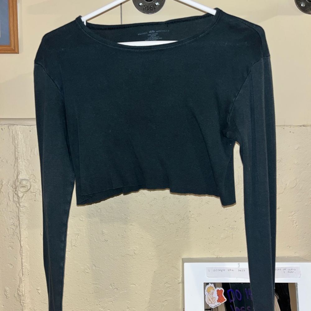 Black Long Sleeve Crop Top
